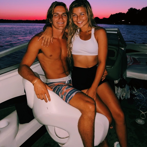 Meet your Posher, Emma - Picture 1 of 5